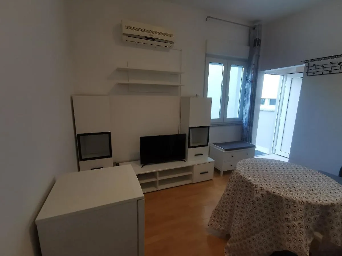 Garson Apartment Pula